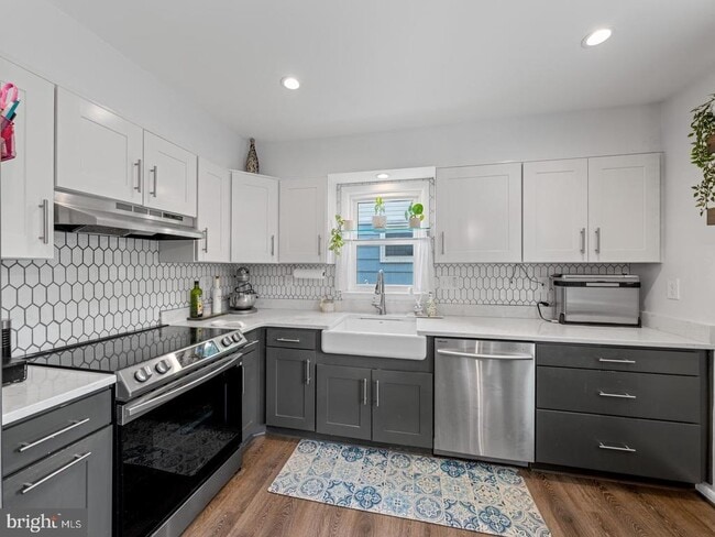 Building Photo - 8725 W Fort Foote Terrace