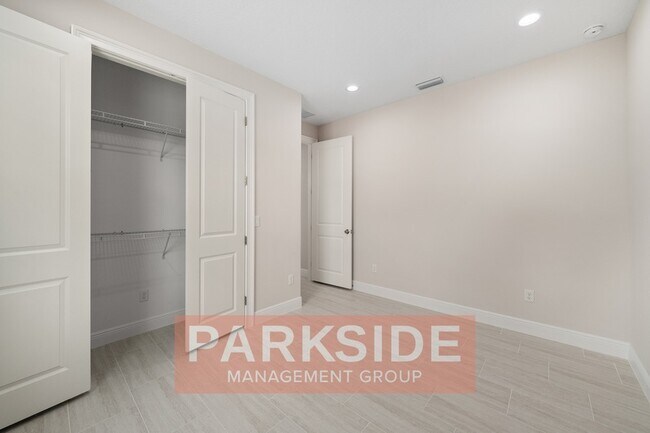 Building Photo - 3736 SE 137th Ln