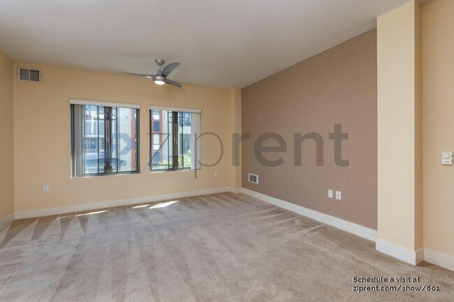 Building Photo - 438 W Grand Ave