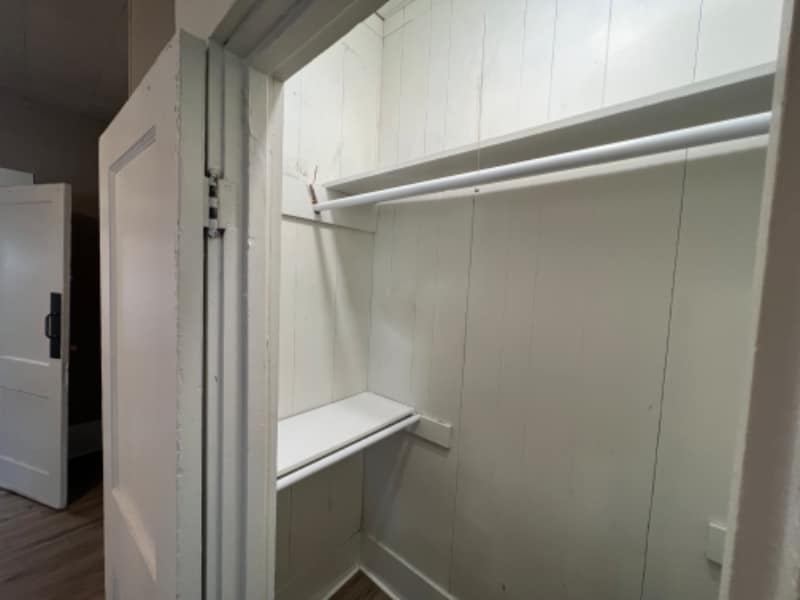 Building Photo - 521 W Ridgewood Ct