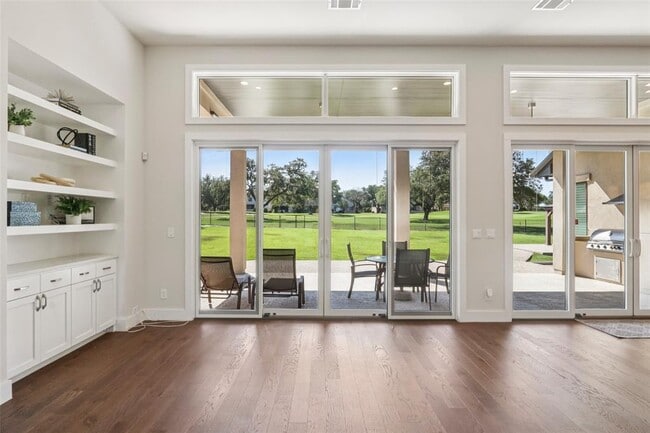 Building Photo - 2404 Sailboat Pass