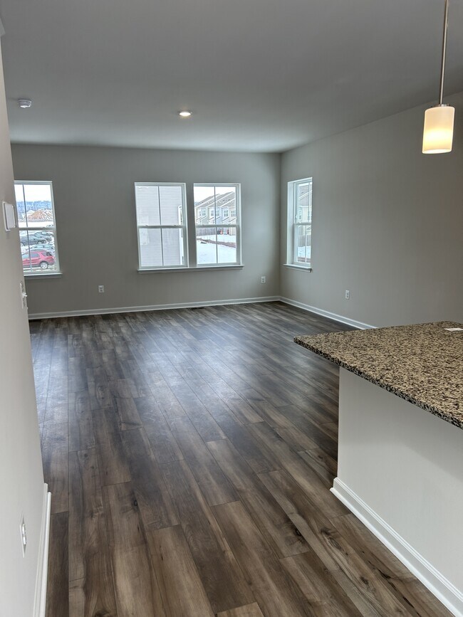 Building Photo - 113 Kinkade Ct