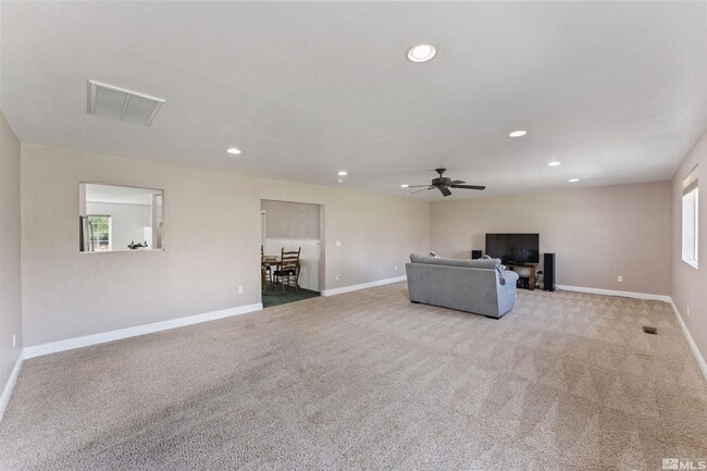Building Photo - 1380 Patricia Dr
