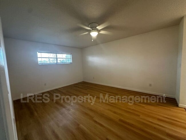 Building Photo - 10647 Deergrass Ln