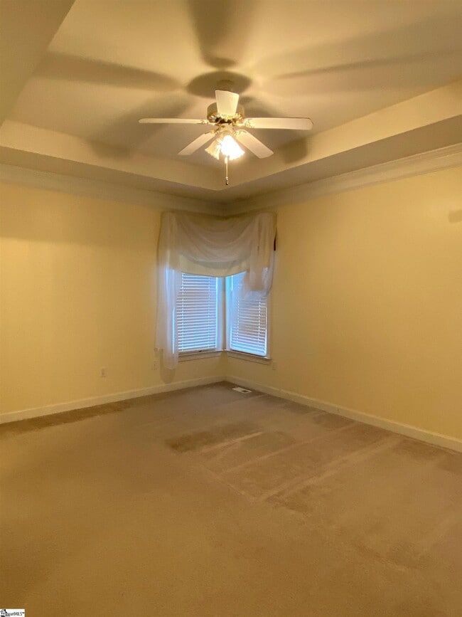 Building Photo - 301 Fortuna Dr