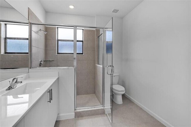 Building Photo - 260 SW 159th Way