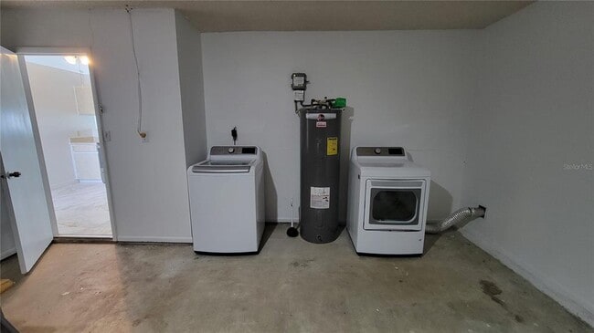 Building Photo - 3048 Bonkirk Dr