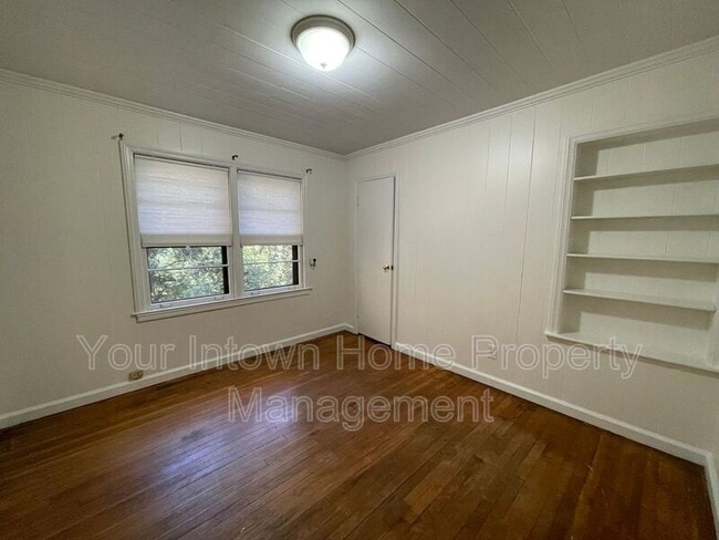 Building Photo - 1876 Mason Mill Rd