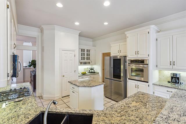 Building Photo - 707 Timber Lake Cir