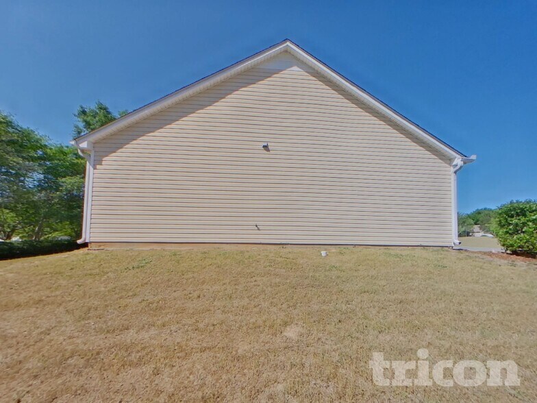 Building Photo - 3710 Michaels Creek Way