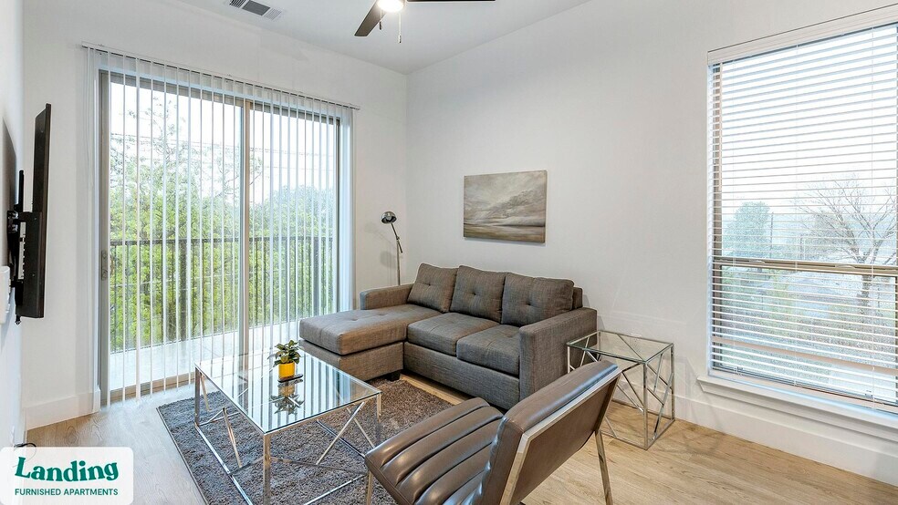 Building Photo - 650 E Sycamore St