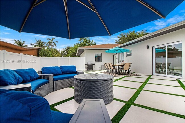 Building Photo - 14840 NE 8th Ave