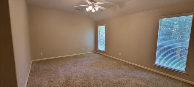 Building Photo - 98 S Regan Mead Cir