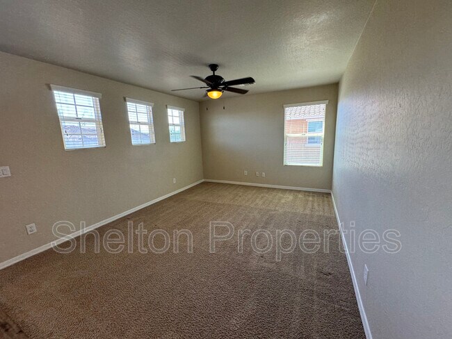 Building Photo - 20684 W White Rock Rd