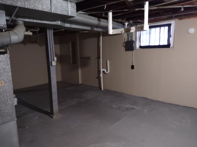 Building Photo - 1417 N 31st St