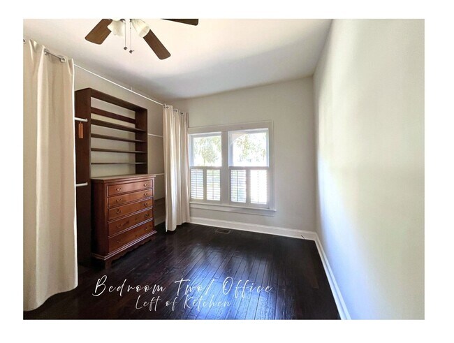 Building Photo - 208 Bartlett St