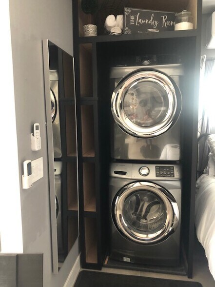 LG Front Loader Washer & Dryer - 1746 W 71st St