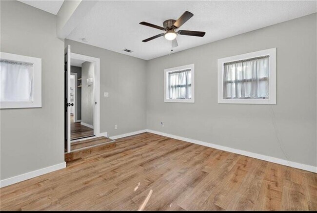 Building Photo - 2329 Reynolds St