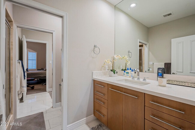 Building Photo - 7878 E Gainey Ranch Rd