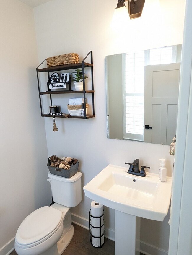 Building Photo - Gorgeous Newer Construction Home (2022) in...