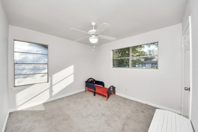 Building Photo - 2926 Knotty Oaks Trail