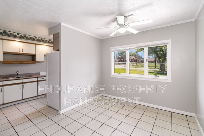 Building Photo - 9500 Ridgemoor Ave