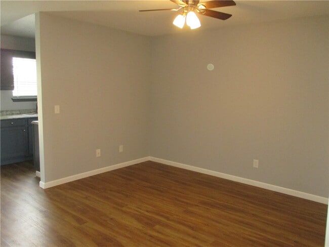 Building Photo - 2839 Meridian Pl