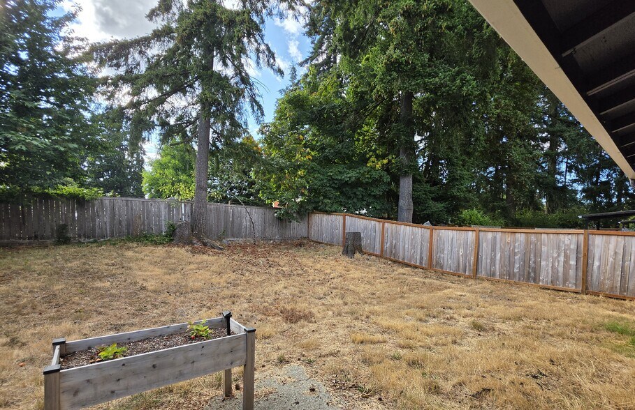 Building Photo - 9029 Boulder Ln SE