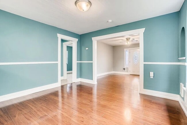 Building Photo - Updated 2BR Home in Marysville – Spacious Garage, Decks & RV Parking!