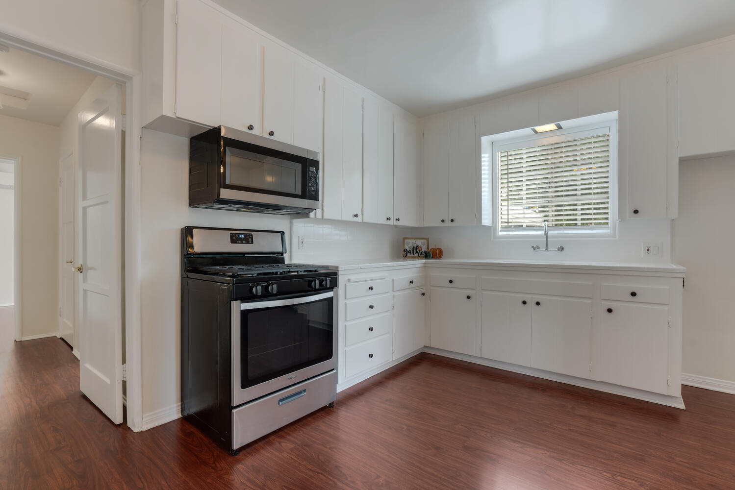 Building Photo - 5534 Kester Ave