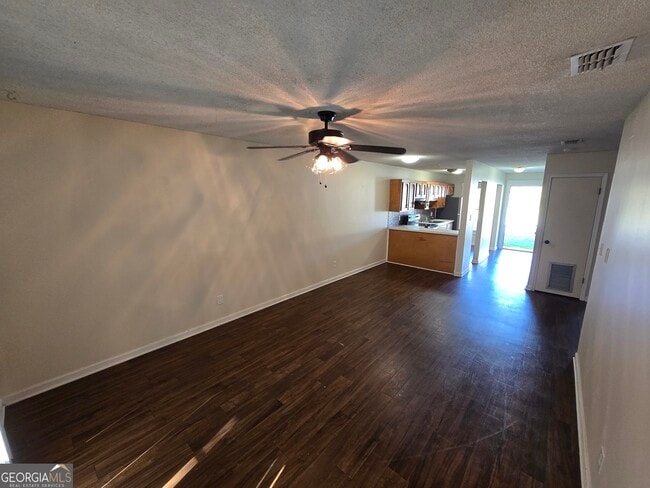 Building Photo - 412 S Ashley St