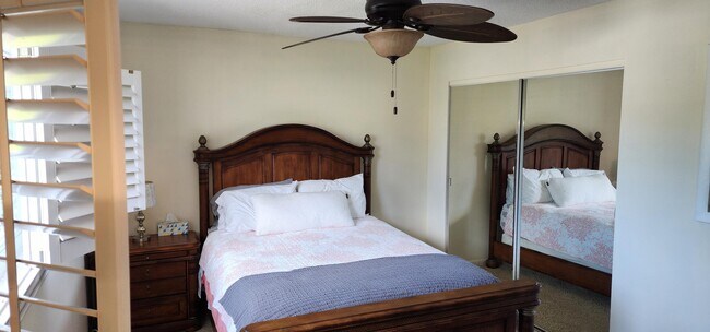 Building Photo - 207 Tropic Isle Dr