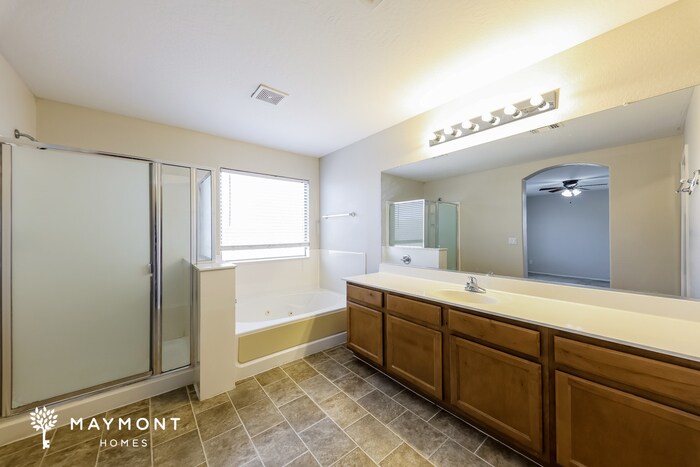 Building Photo - 7413 W Gary Way