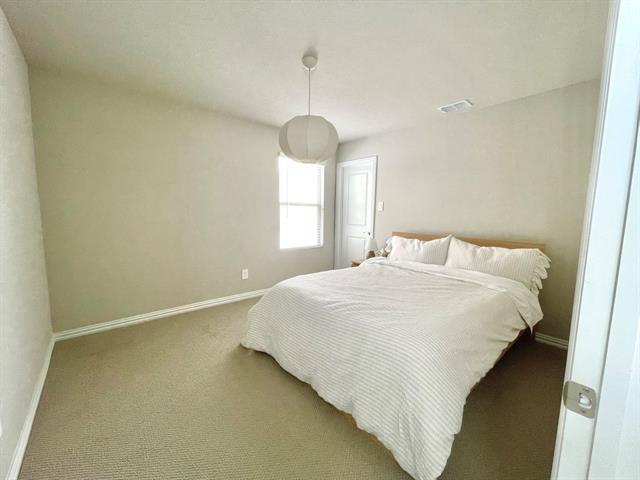 Building Photo - 2624 Wellington Ln