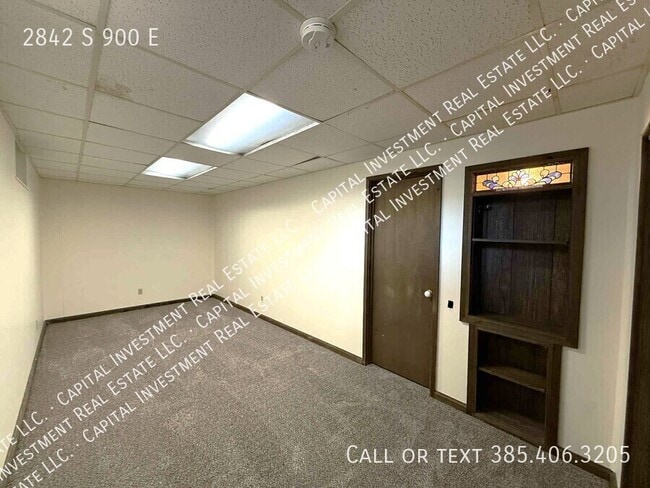 Building Photo - 2842 S 900 E