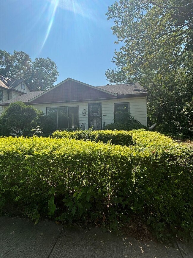 Building Photo - Charming 3 beds 1 bath in Cleveland!