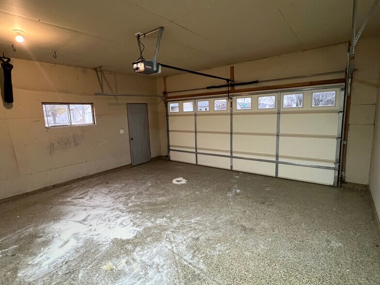 Building Photo - 5409 King Arthur Dr NW