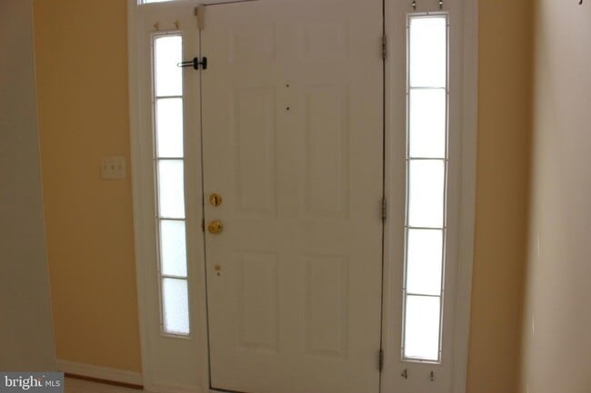 Building Photo - 42856 Golf View Dr