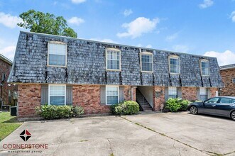 Building Photo - LOCATED MINUTES FROM LSU BASEBALL/FOOTBALL FIELD! 2 BED, 1 BATH!