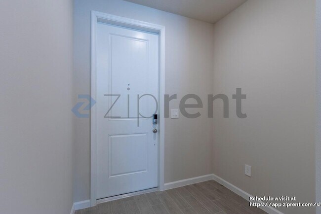 Building Photo - 458 Salisbury Cir