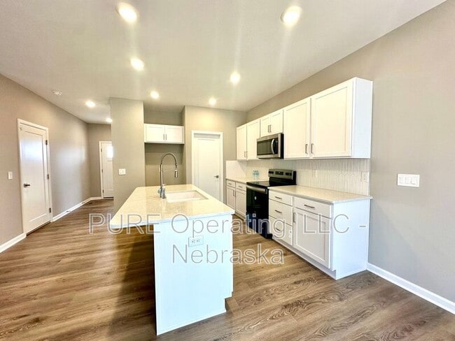 Building Photo - 17451 Tucker St