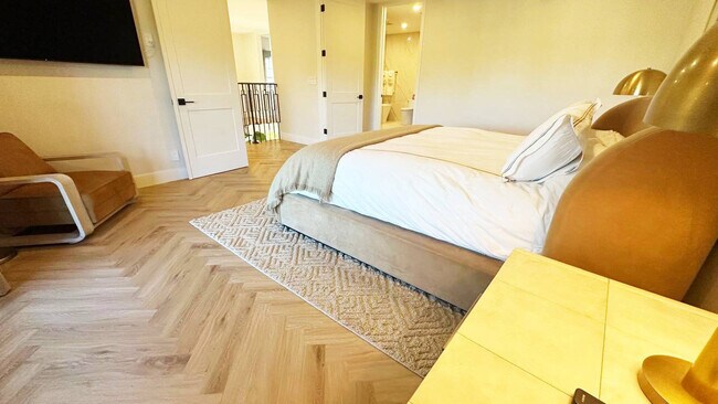 Building Photo - 4312 NE 22nd Ave