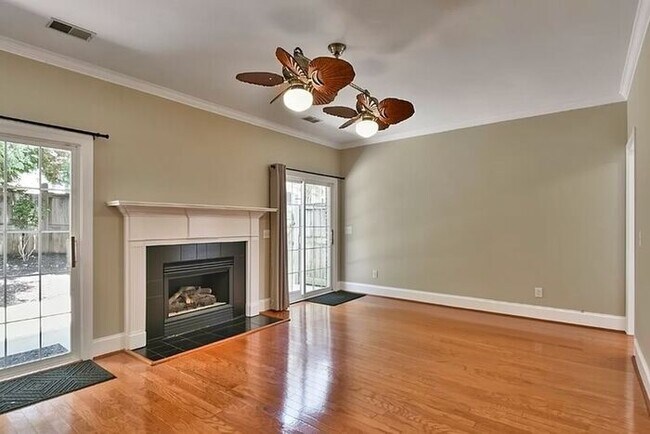 Building Photo - Wildewood in Northeast Columbia