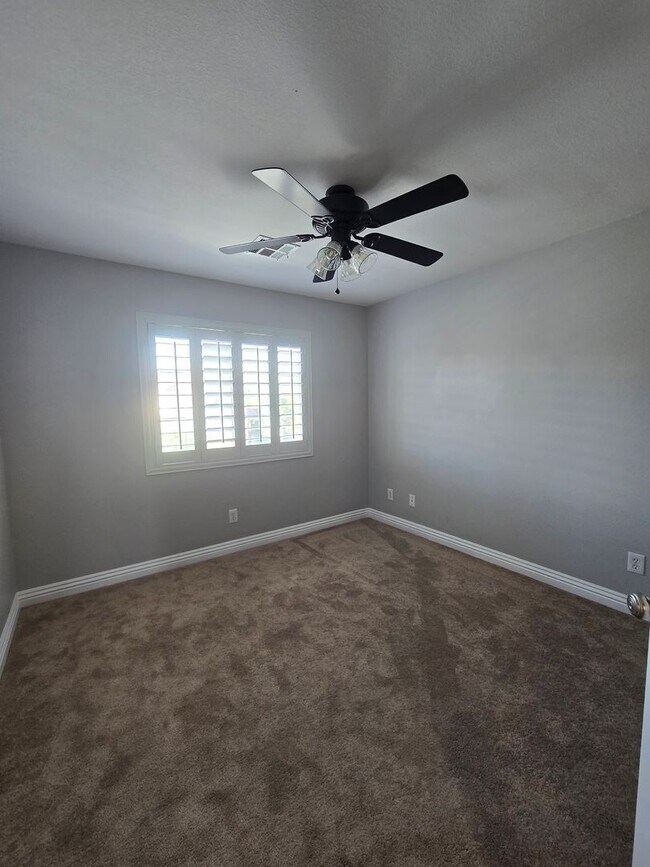 Building Photo - A Fabulous 3 Bedroom Home in South West Las Vegas