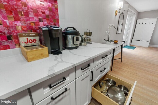 Building Photo - 1329 Colvin Forest Dr