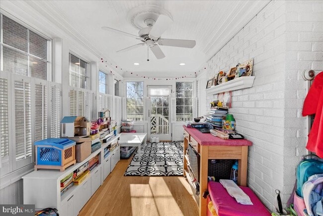 Building Photo - 2412 N Columbus St