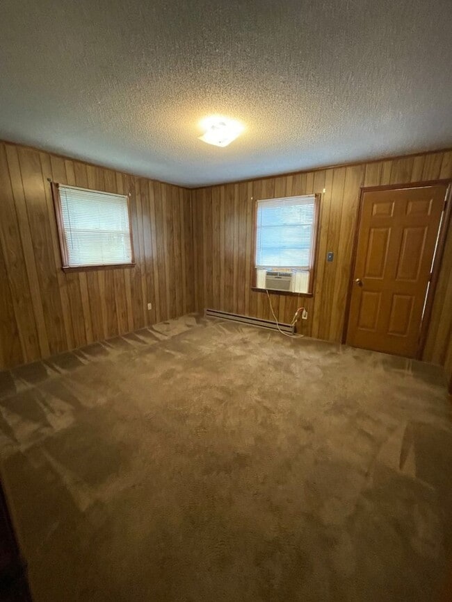 Building Photo - Adorable 1 bedroom 1 bath apartment . Loca...