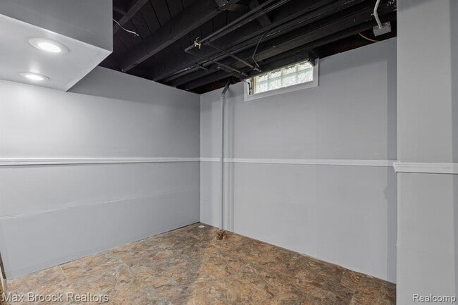 Building Photo - 2618 Phillips Ave