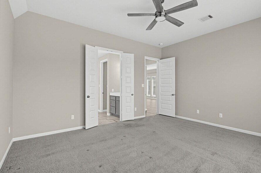 Building Photo - 5123 Morrison Dr