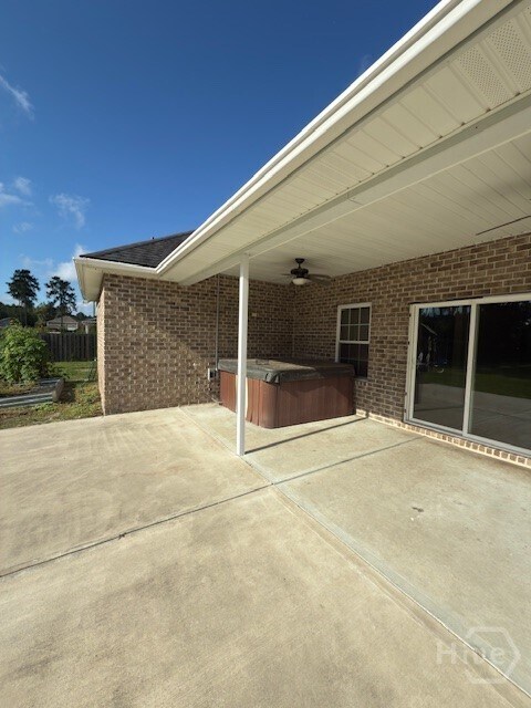 Building Photo - 133 Kerry Dr